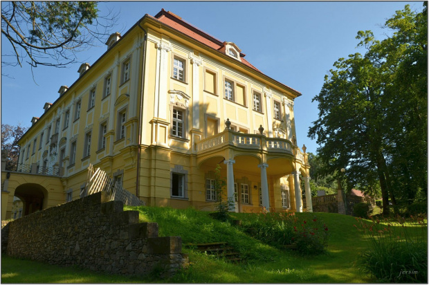 pałac w Biedrzychowicach