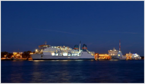 Polferries nocą z dedykacją dla norfano ( mówisz i masz :))) #Polferries #Świnoujście #morze #port