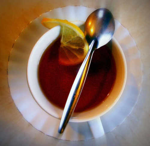 Dla wszystkich Fotosikowców na te pierwsze zimowe dni-,,gorąca herbatka z miodem i cytrynką,,-na zdrowie..Pozdrawiam..