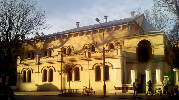 Synagoga Tempel w Krakowie - w promieniach zachodzącego słońca