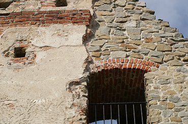 Czorsztyn%2C+zamek+w+Pieninach+nad+Dunajcem. #Czorsztyn