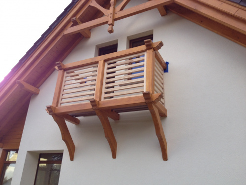 Balkoniki drewniane