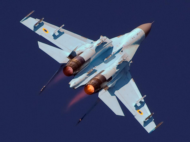 Sukhoi Su-27 UB Flanker C
Ukraine - Air Force