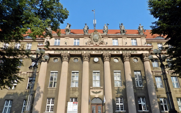 Wrocław - Budynek dyrekcji kolei (dawniej Reichsbahndirektion), ul Joannitów 13