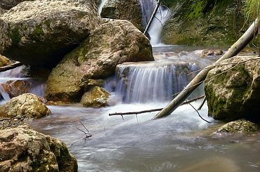 W Wąwozie Homole ... #Jaworki #WąwózHomole #Wodospad