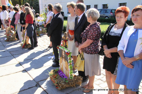 Dożynki diecezjalne i gminne w Strzelnie 2013