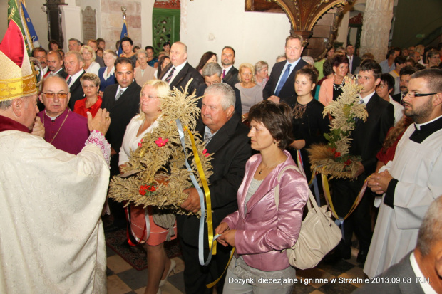 Dożynki diecezjalne i gminne w Strzelnie 2013