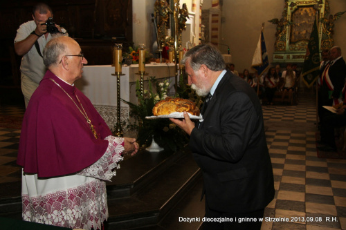 Dożynki diecezjalne i gminne w Strzelnie 2013