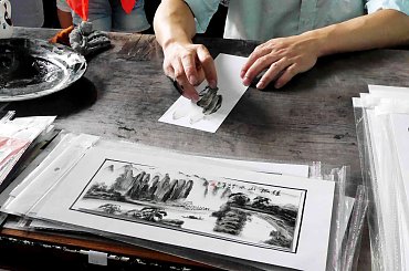 Malowanie rękami - za chwilę dostanę ten obrazek #Chiny