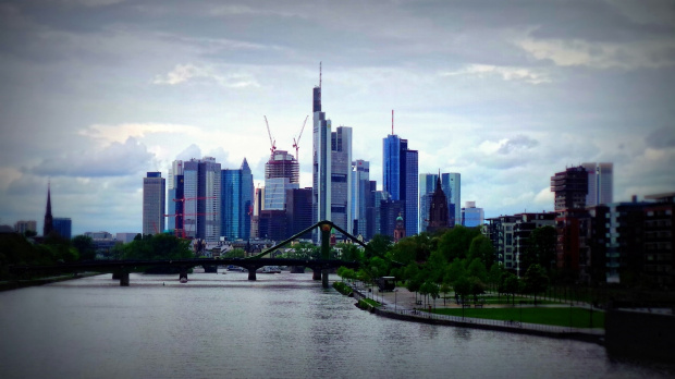 Frankfurt nad Menem - miasto, które nie śpi spokojnie... Jedna z najważniejszych metropolii finansowych świata