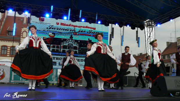 V Międzynarodowy Jarmark św. Jana - 2015- gościł zespoły folklorystyczne z Indii, Łotwy i Słowacji. Lokalni artyści to, Piska Orkiestra Dęta, Zespół Pieśni i Tańca Ziemia Piska, Zespół MY PISZANIE #Pisz