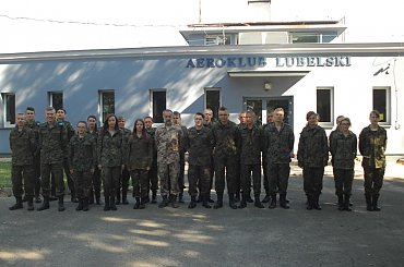 Szkolenie spadochronowe i skoki #Sobieszyn #Brzozowa 2015 #Aeroklub #Lubslki w #Radawcu #Zespół #Szkół im #Kajetana hr #Kickiego w #Sobieszynie